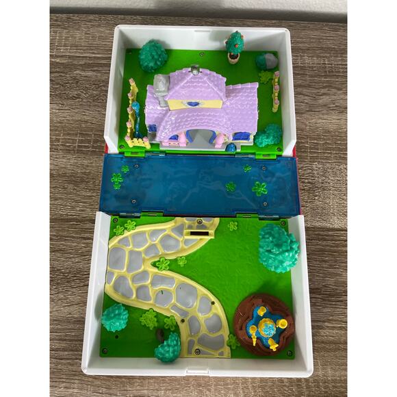 Disney Minnie Mouse Foldout Playset Book Pink Yellow Pop-Up Toy Travel Case - Picture 2 of 12